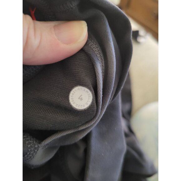 Lululemon Womens Wunder Under Gray Camo size 4 High Waist luxtreme legging yoga - Picture 3 of 6
